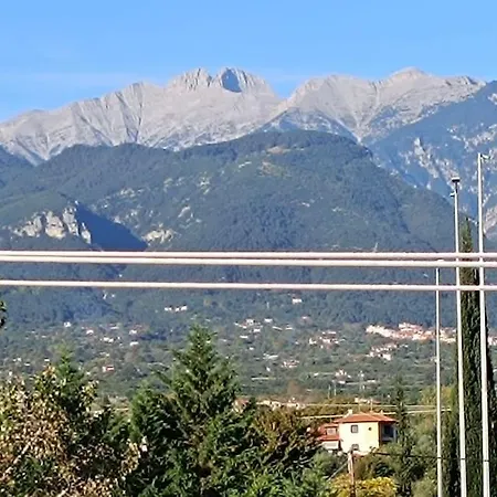 Ihor- Private Pool -pieria